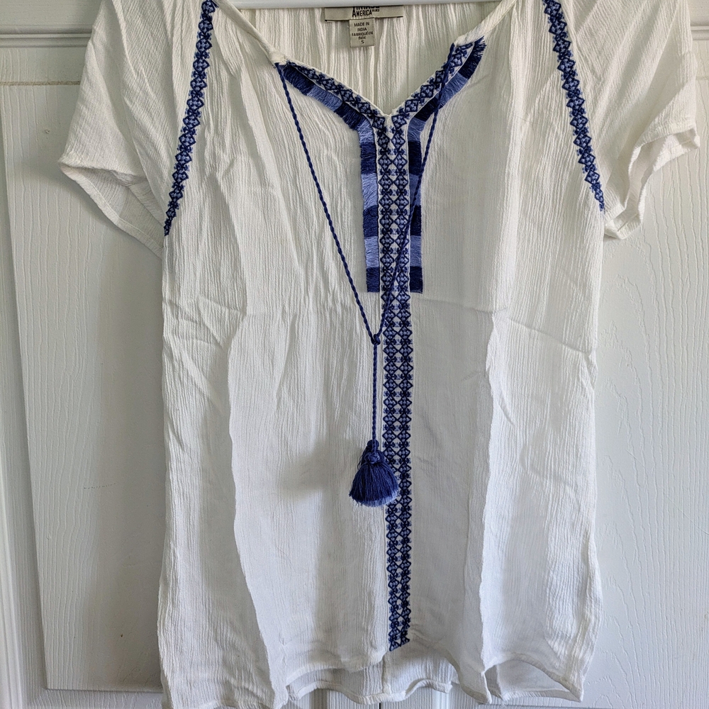 5 For$20 Vintage American Embroidered  Top